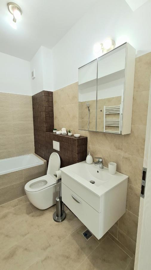 Bright Stylish Apartment In Pitesti Piteşti Dış mekan fotoğraf